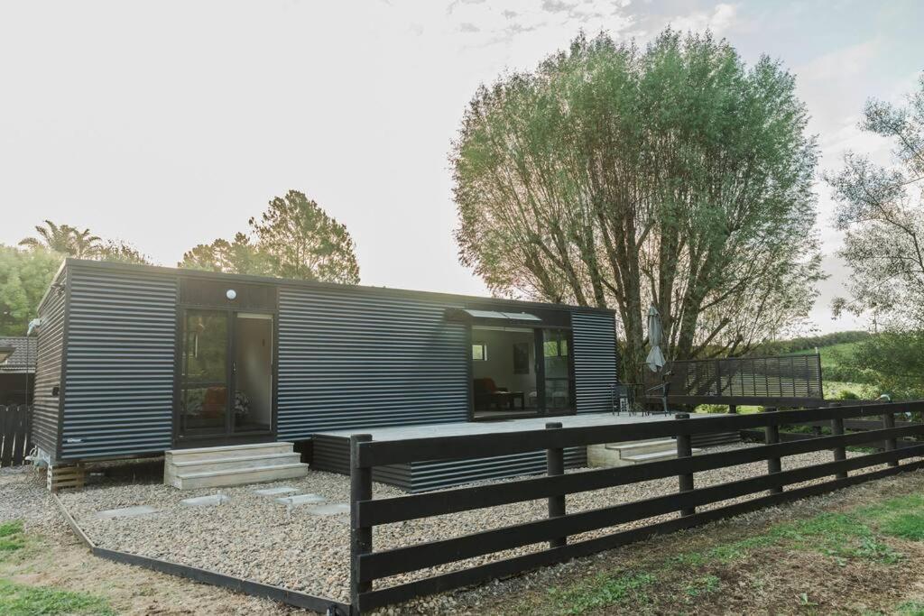 Bombay Hills Modern Retreat Lägenhet Auckland Exteriör bild